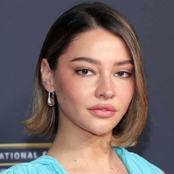 madelyn cline henry smith dating rumors