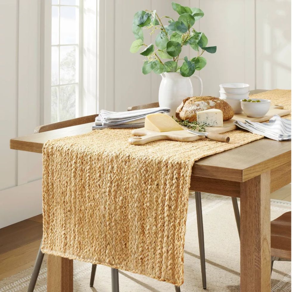 Magnolia x Target runner