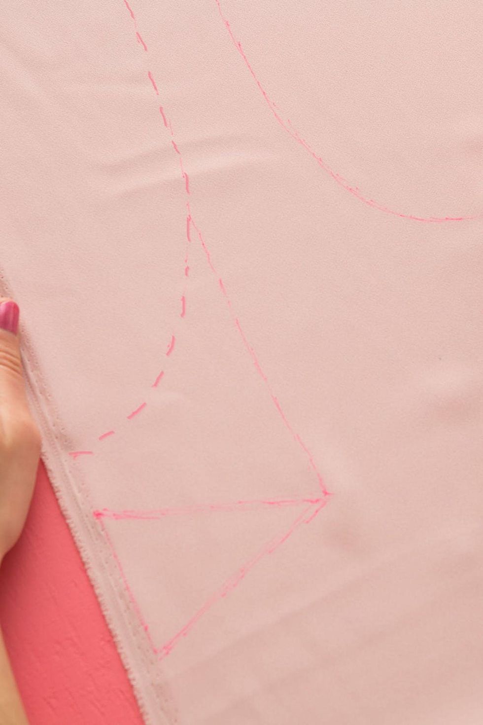 making a pattern on the satin