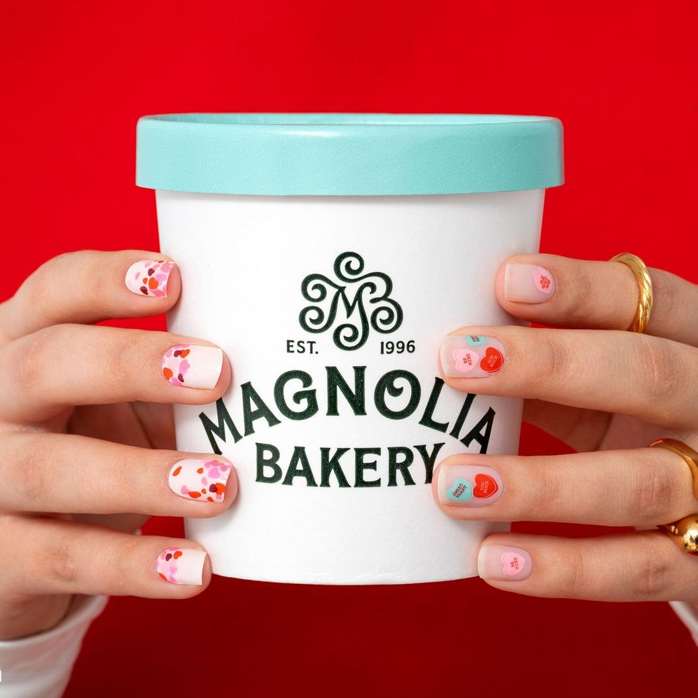 Mani Me x Magnolia Bakery Nail Sticker Bundle