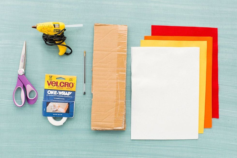 materials for the dog turkey costumes