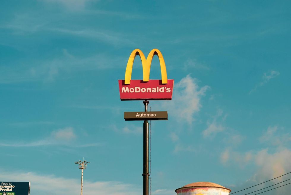 mcdonald's logo sign