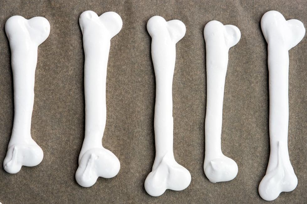 Meringue bones