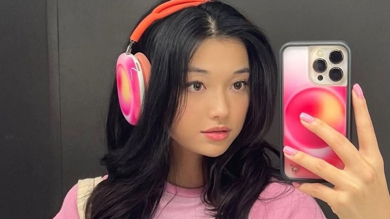 Michelle Mao as Rosamund Li