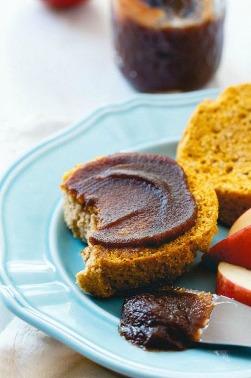 microwave-paleo-pumpkin-english-muffins