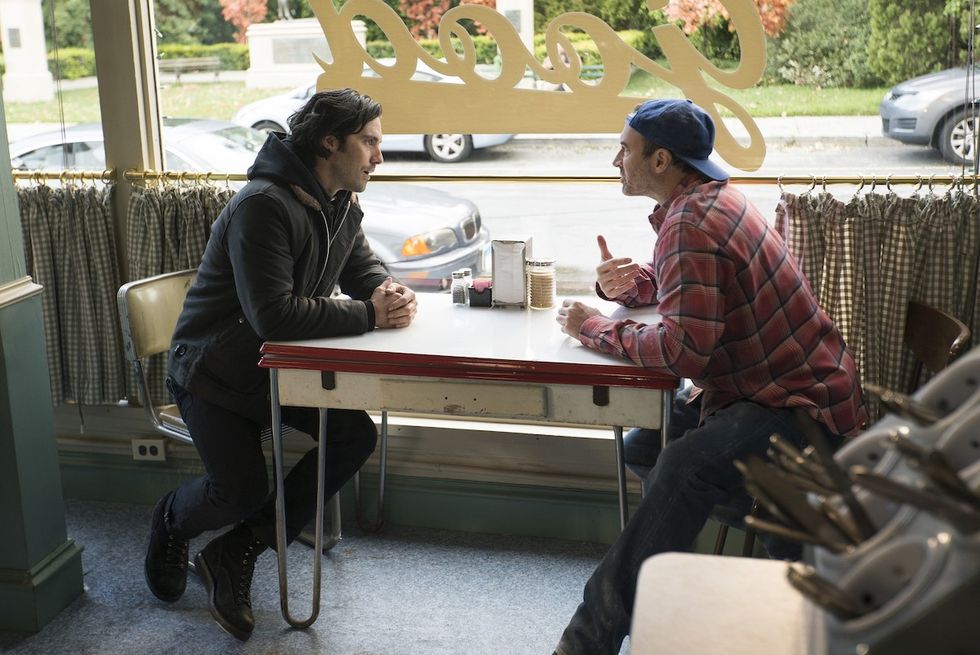 milo ventimiglia and scott patterson in luke's diner