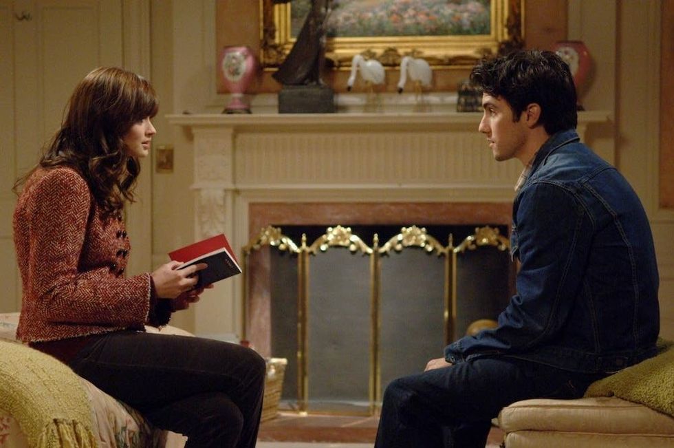 milo ventimiglia as jess mariano and alexis bledel as rory gilmore in gilmore girls