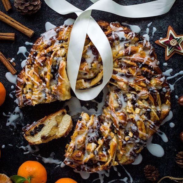 Mincemeat, Marzipan, and Apple Bread Wreath