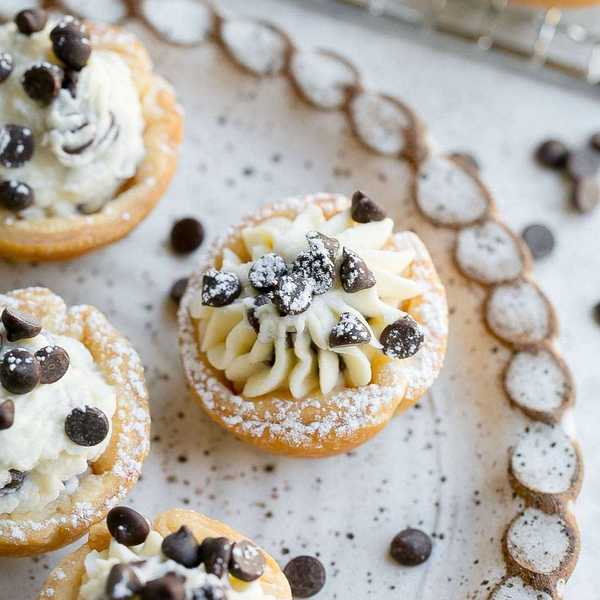 Mini Cannoli Bites