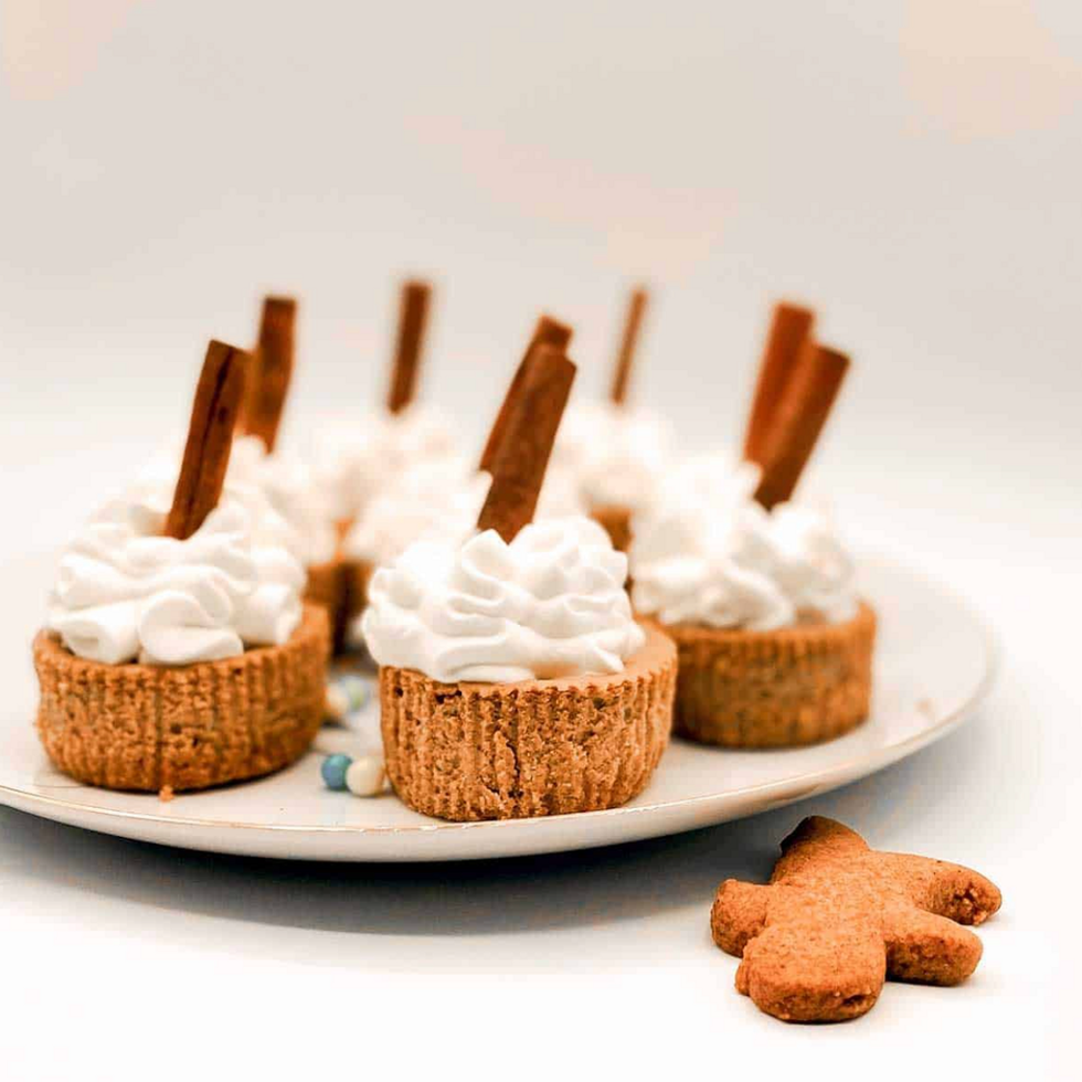 Mini Gingerbread Cheesecakes
