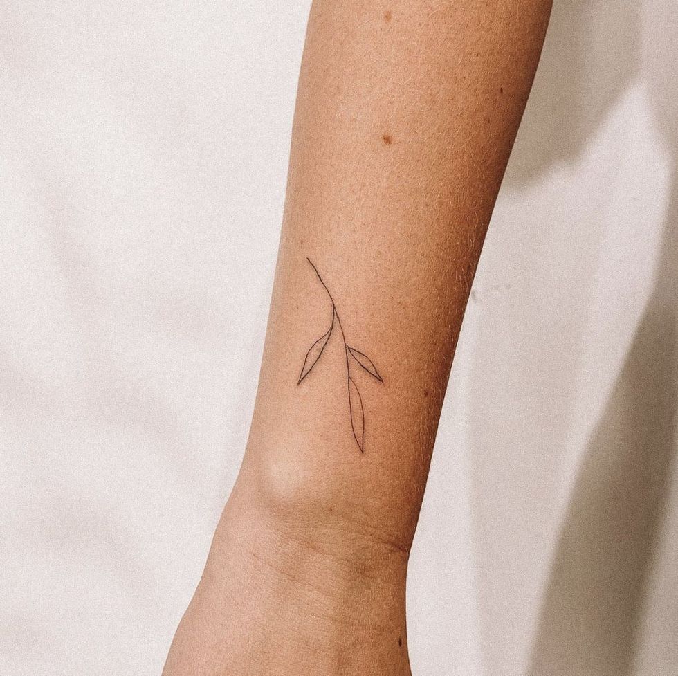 Minimalist Leaves tattoo