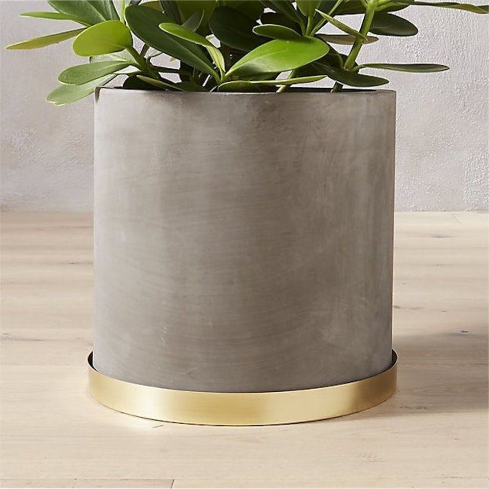 moda-cement-planter