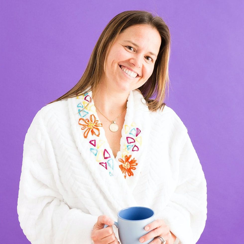 Mom_Emboridery_Robe_018