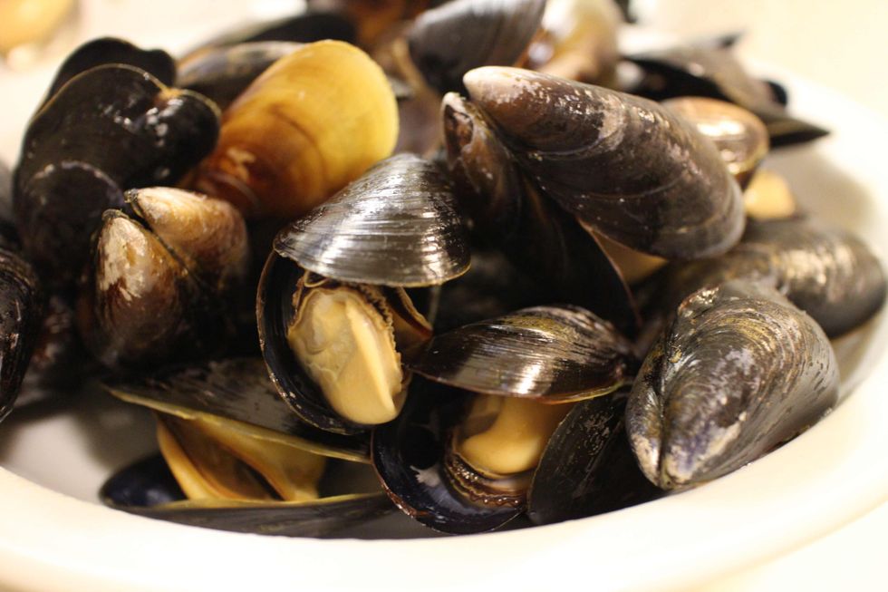 Mussels With Apple Cider and Thyme Glaze