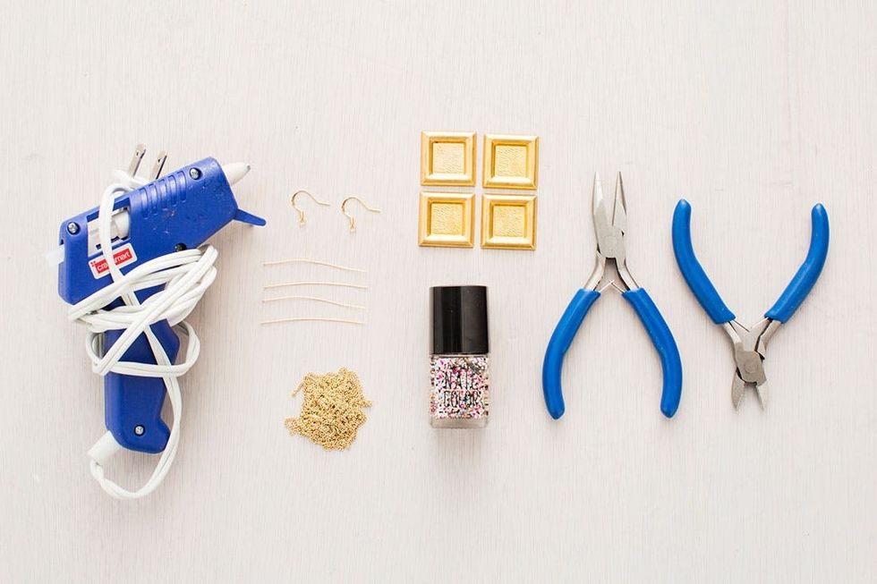 Nail_Polish_Earrings_001