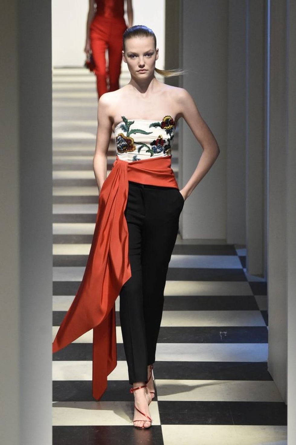 NEW YORK, NY - FEBRUARY 13: A Model walk the runway at the Oscar de La Renta fashion show during February 2017 New York Fashion Week: The Shows at Gallery 1, Skylight Clarkson Sq on February 13, 2017 in New York City. (Photo by Peter White/Getty Images)