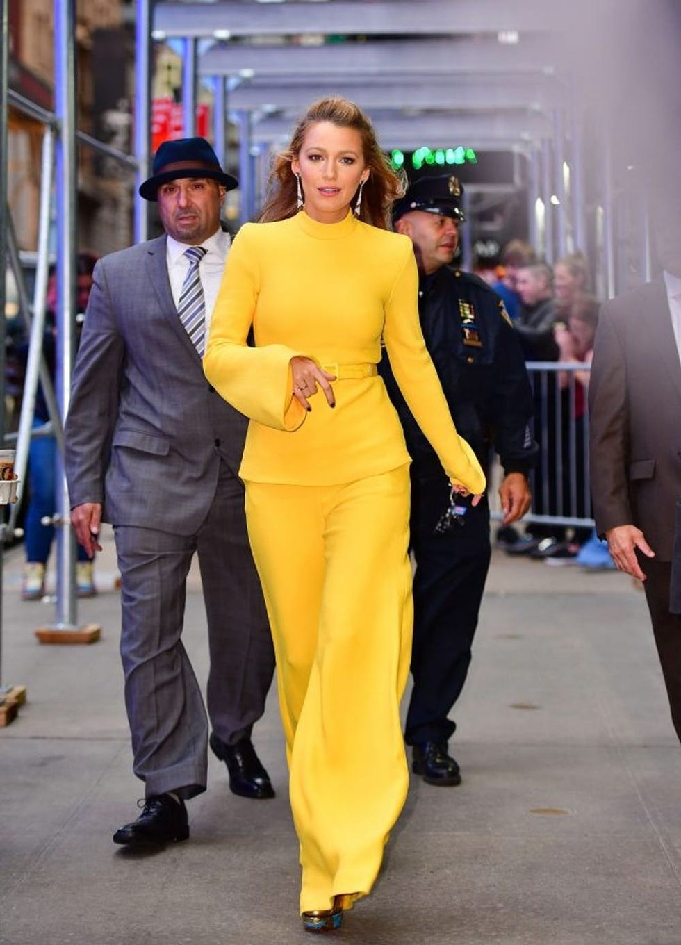 NEW YORK, NY - OCTOBER 16: Blake Lively arrives to ABC's "Good Morning America" in Times Square on October 16, 2017 in New York City. (Photo by James Devaney/GC Images)