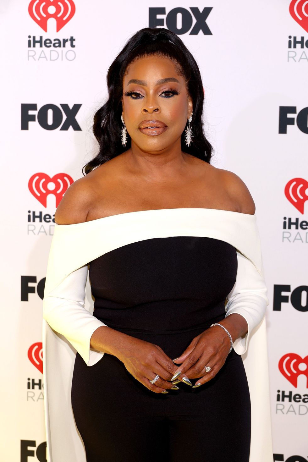 niecy nash-betts travis kelce ryan murphy show