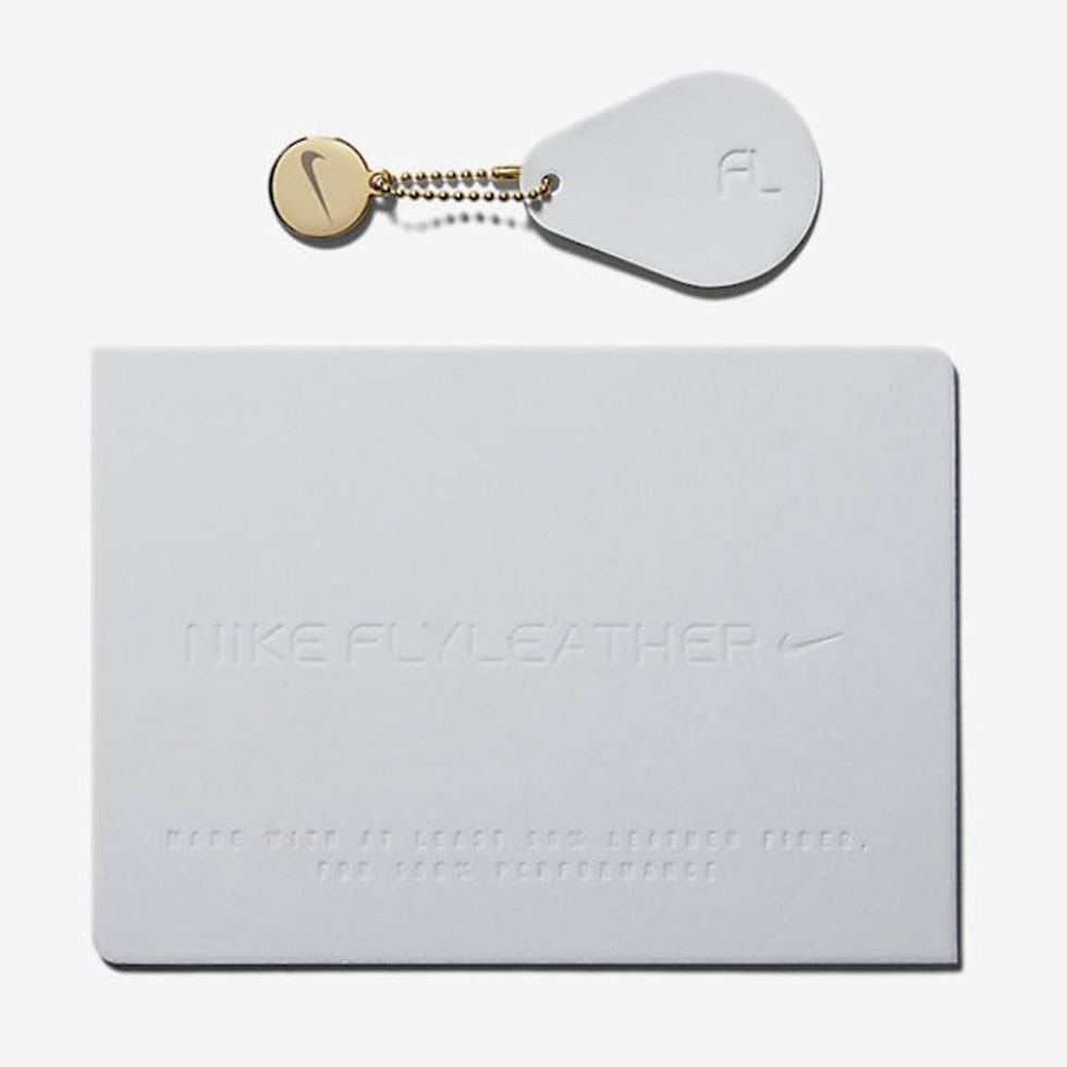 Nike Flyleather Tag