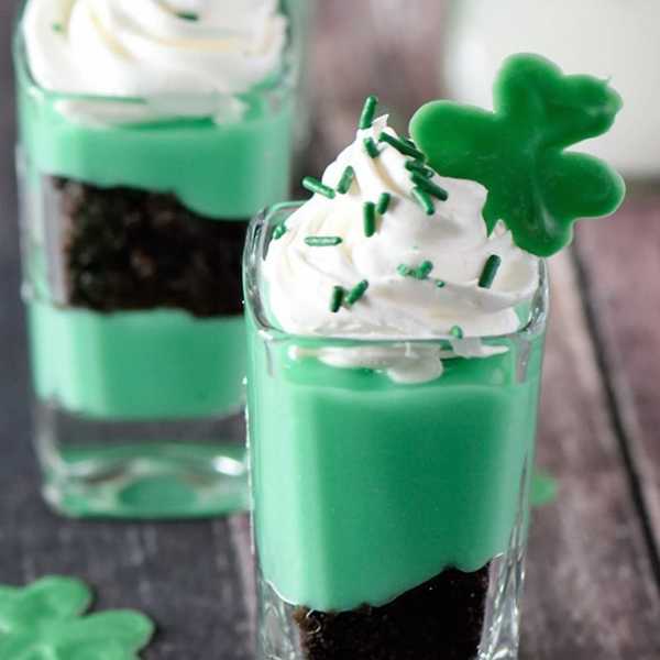 No-Bake Mint-Free St. Patrick\u2019s Day Dessert