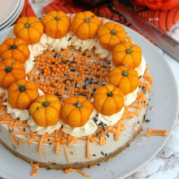 no-bake pumpkin spice cheesecake