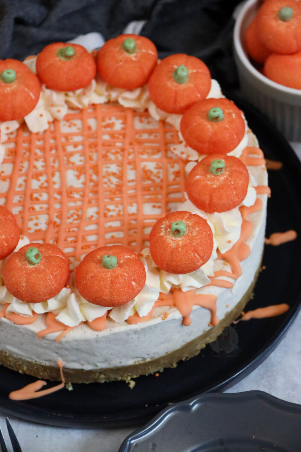 No-Bake Pumpkin Spice Cheesecake