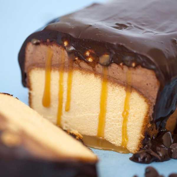 No-Bake Snickers Cake