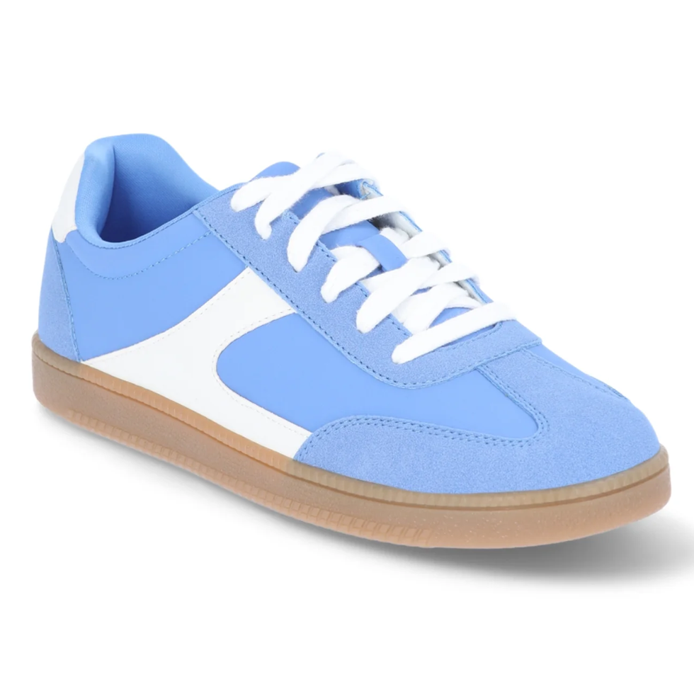 No Boundaries Lace Up Sport Sneakers