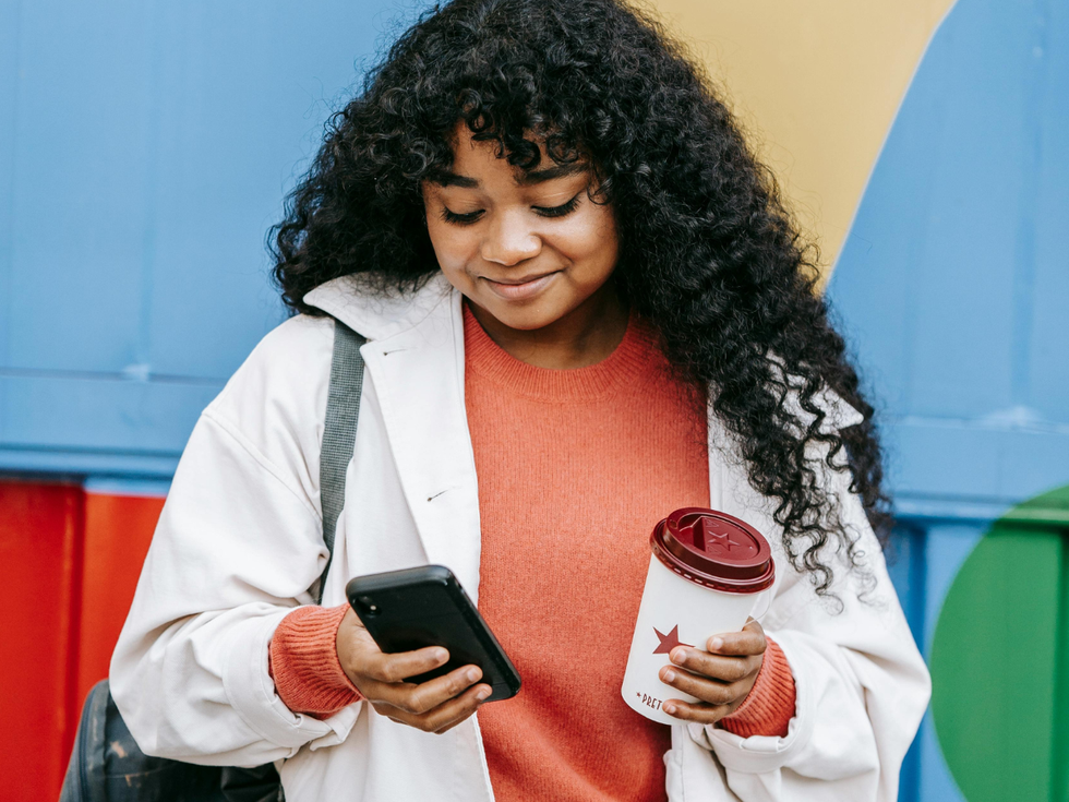 Odd Texting Habits That Reveal Your Age