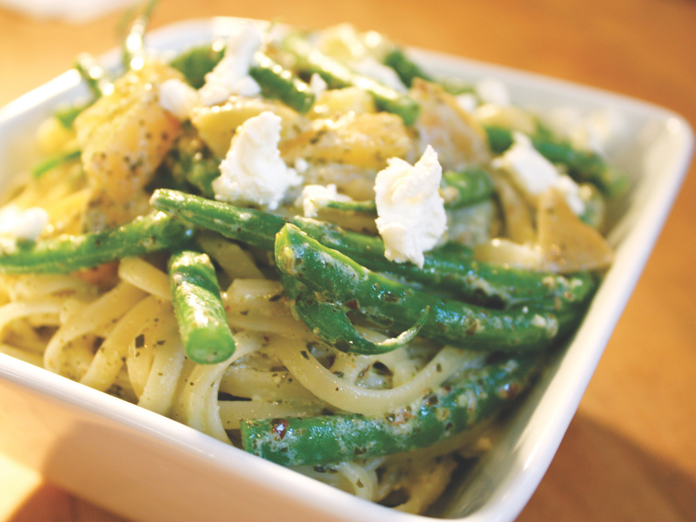 One-Pot Pesto Pasta, Potatoes, and Green Beans