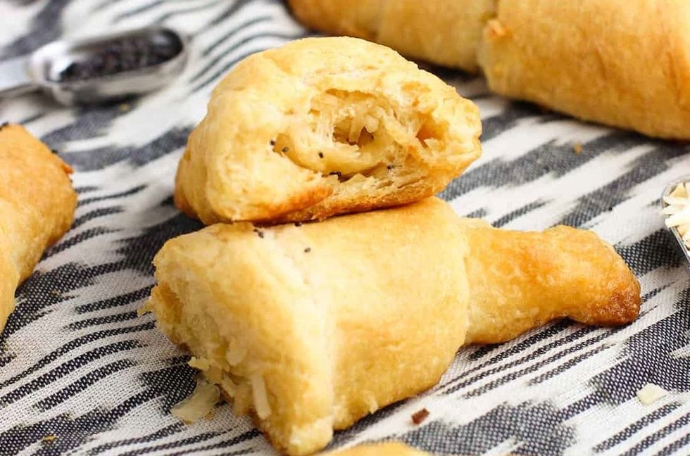 Onion Poppyseed Crescent Rolls