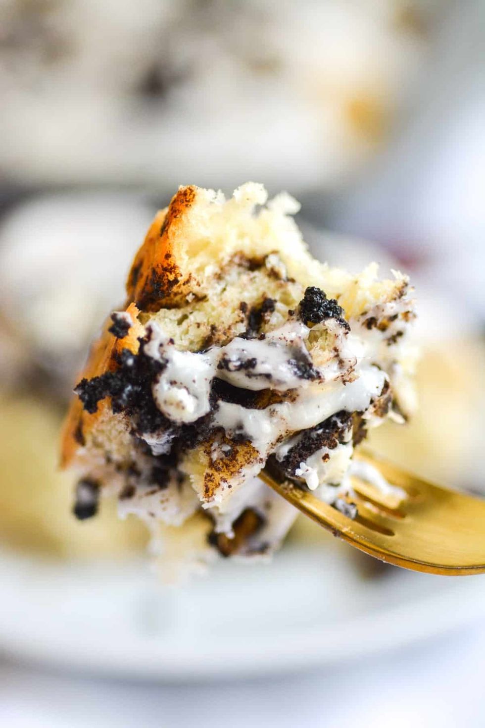 Oreo-Stuffed Cinnamon Rolls
