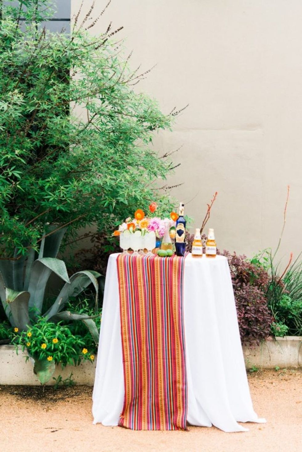 Outdoor Bar Ideas for Your Bridal Shower