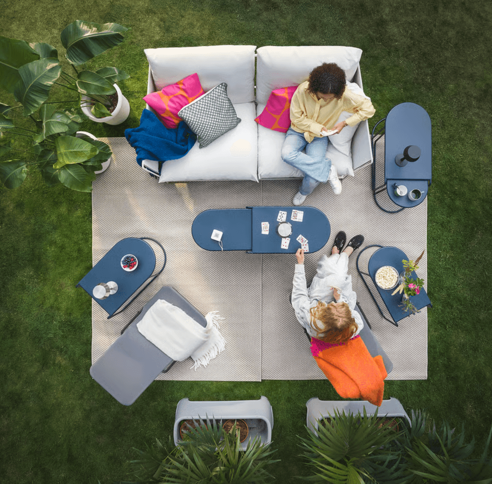 outdoor table