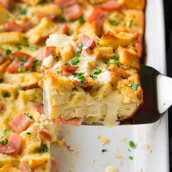 Overnight Eggs Benedict Casserole