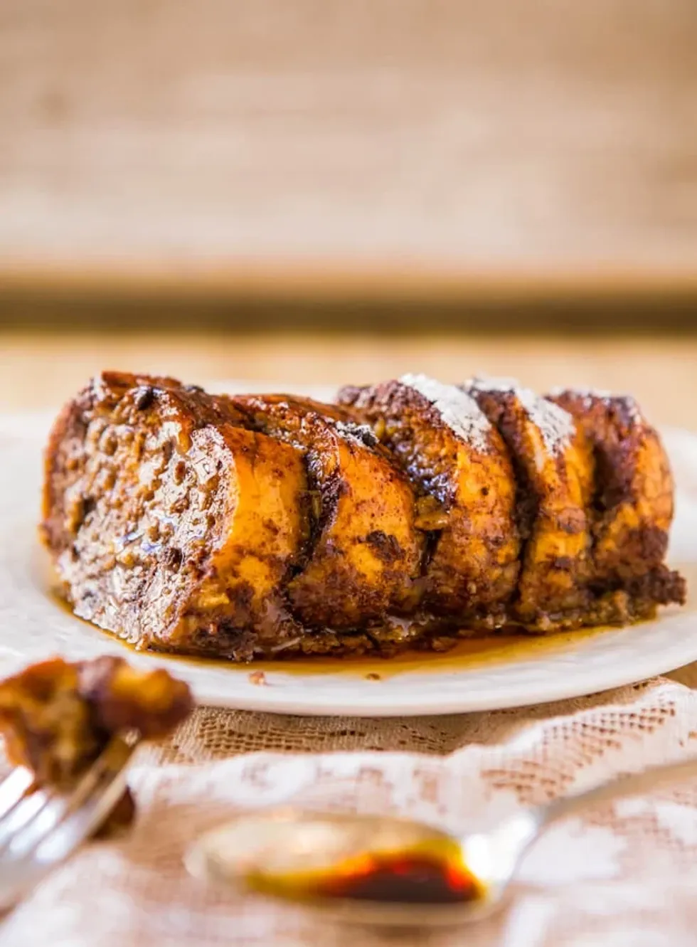 Overnight Gingerbread French Toast Breakfast Bake