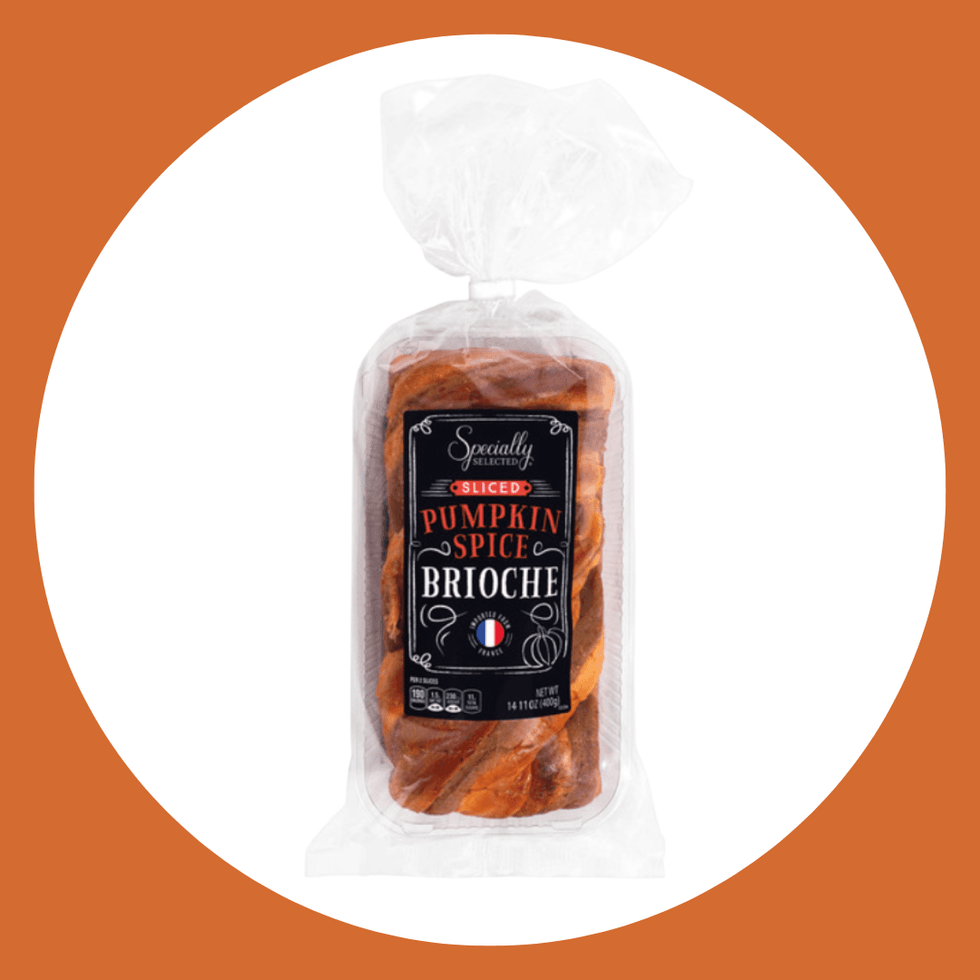 Packaged pumpkin spice brioche with a black label and French flag design.