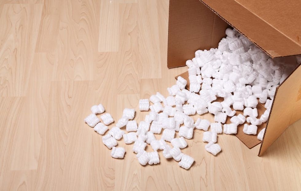 Packing peanuts