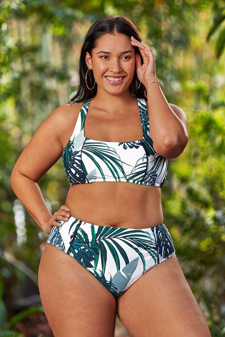 15 Trendy Swimsuits Made for Big Boobs - Brit + Co