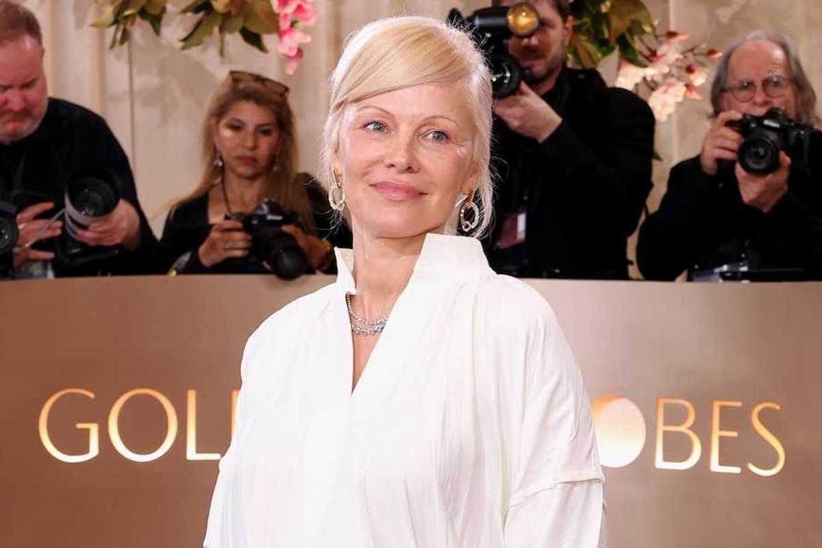 pamela anderson 2026 golden globes