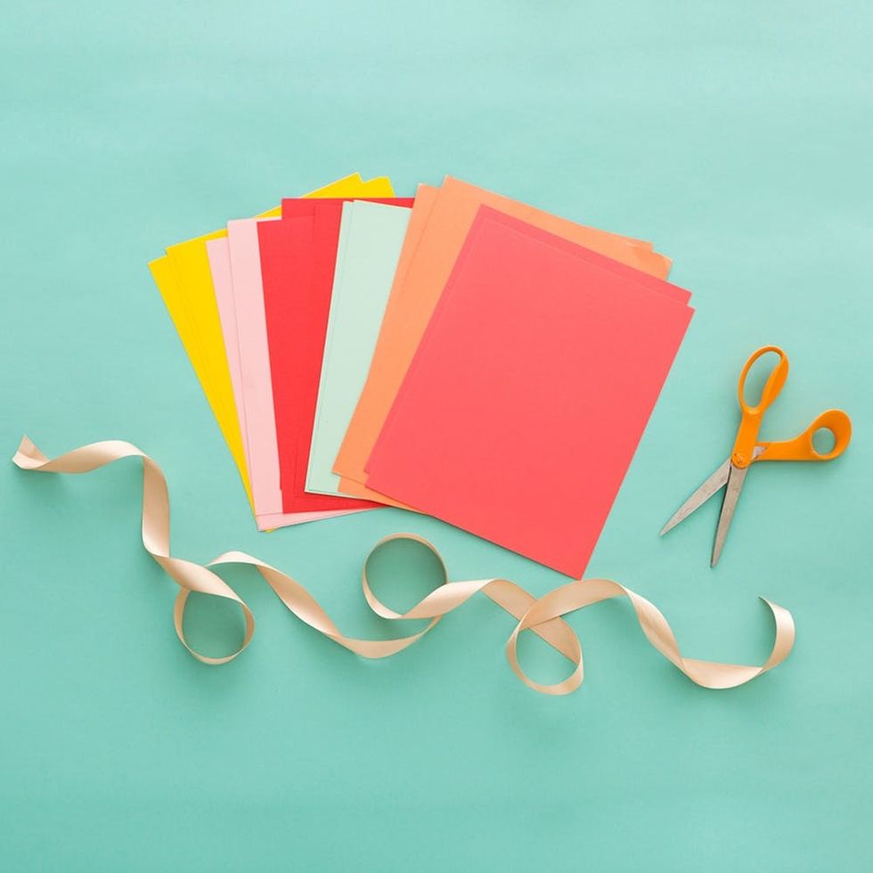 Paper Leaf Friendsgiving Table Runner