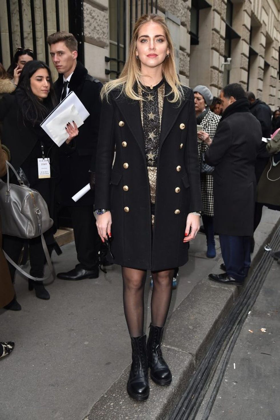 PARIS, FRANCE - JANUARY 25: Chiara Ferragni is seen arriving at Elie Saab Fashion Show during Paris Fashion Week- Haute Couture Spring Summer 2017 on January 25, 2017 in Paris, France. (Photo by Jacopo Raule/Getty Images)