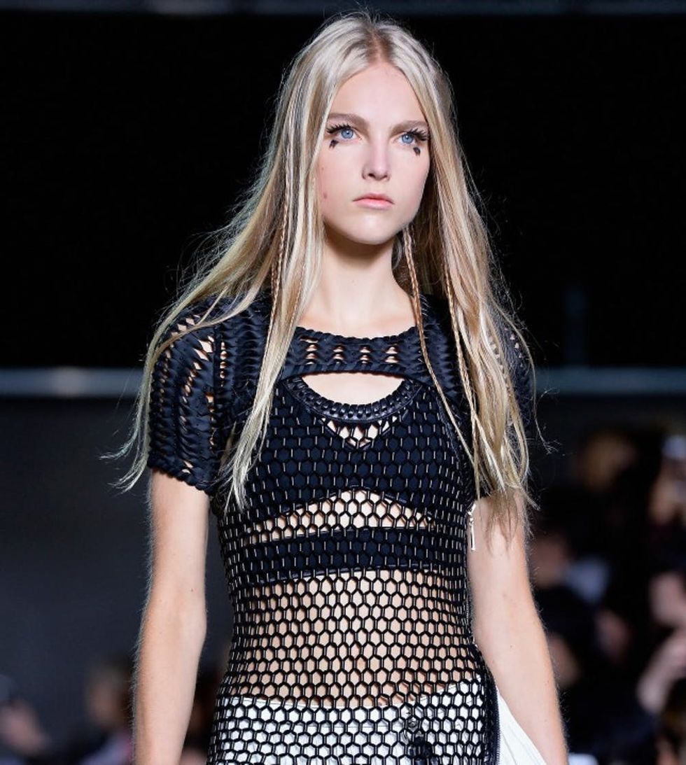 PARIS, FRANCE - OCTOBER 07: A model walks the runway during the Louis Vuitton show as part of the Paris Fashion Week Womenswear Spring/Summer 2016 on October 7, 2015 in Paris, France. (Photo by Pascal Le Segretain/Getty Images)