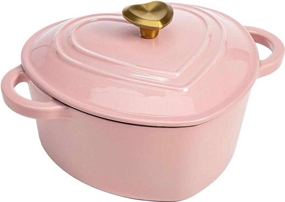 Paris Hilton Enameled Cast Iron Dutch Oven Heart-Shaped Pot with Lid
