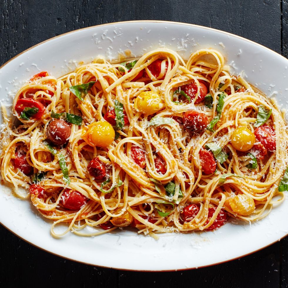 Pasta With 15-Minute Burst Cherry Tomato Sauce