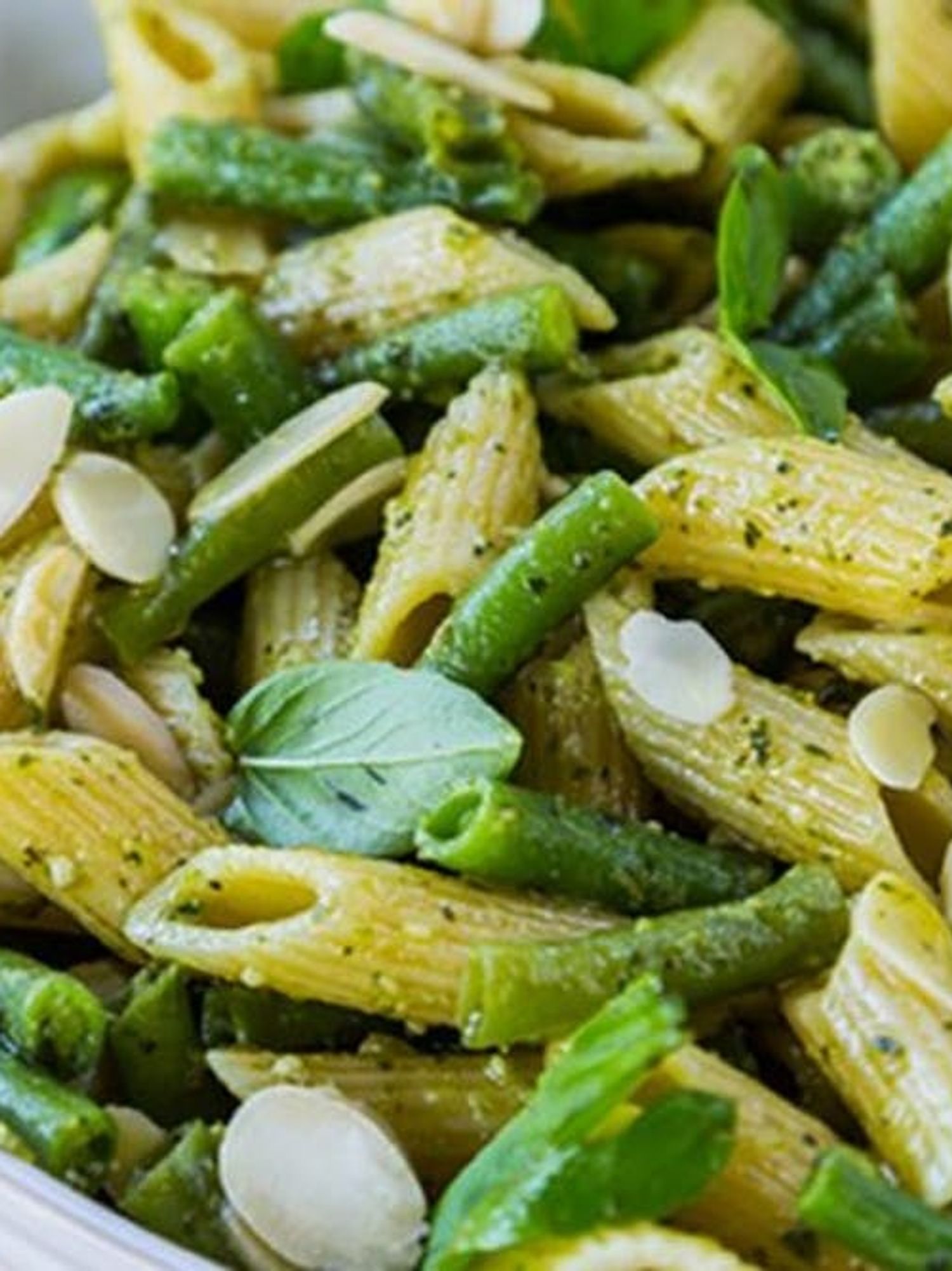 Pasta with Green Beans and Pesto