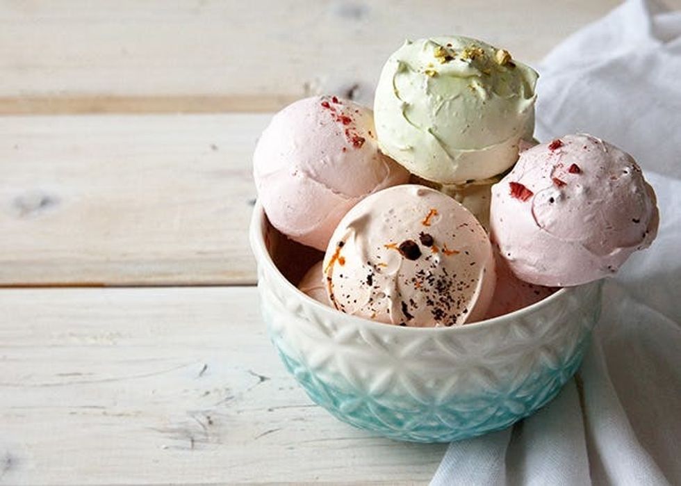 Pastel Meringues Recipe