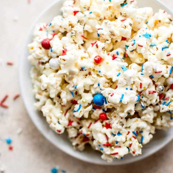 Patriotic Marshmallow Popcorn