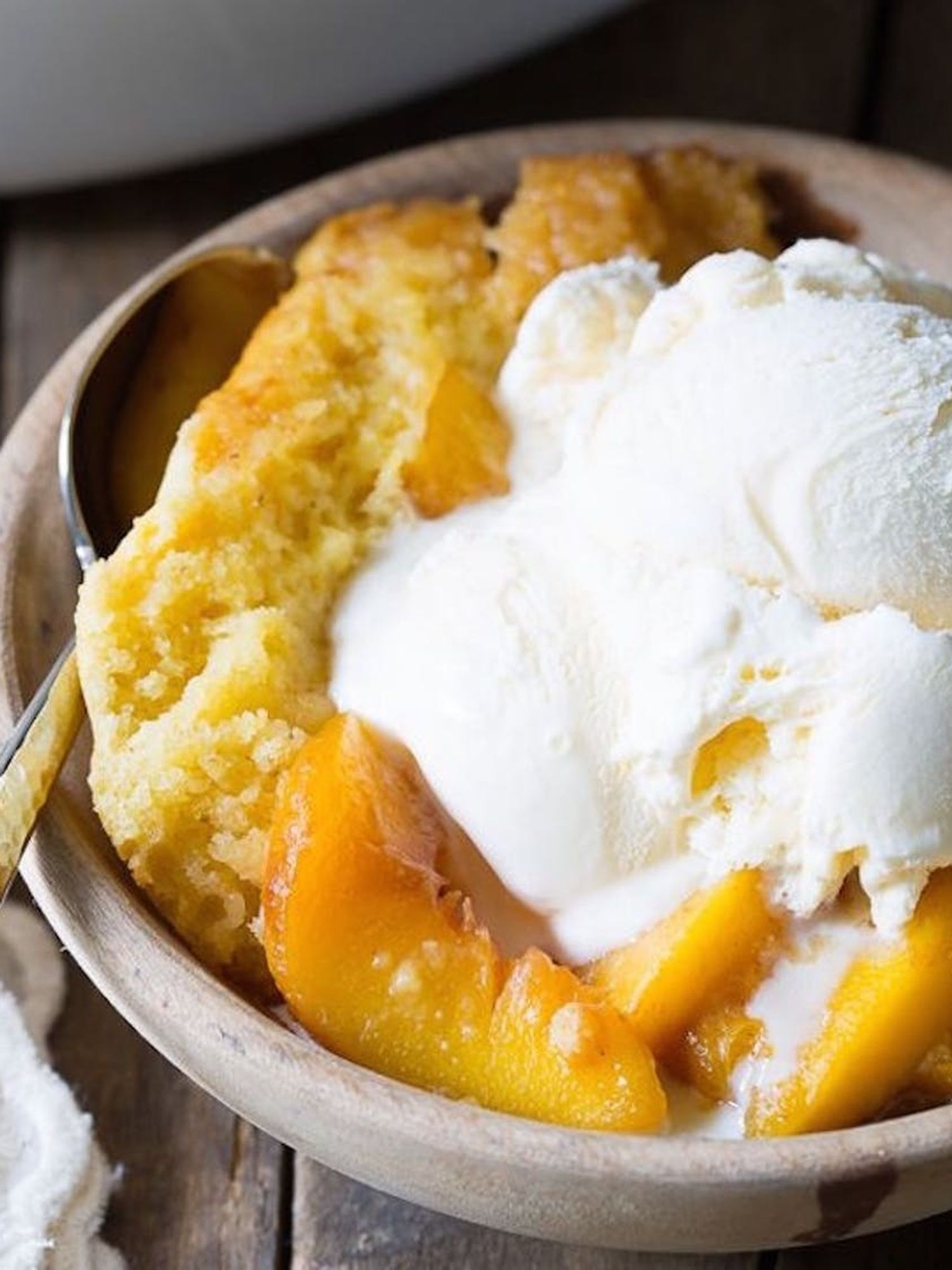Peach Cobbler Crock-Pot Desserts