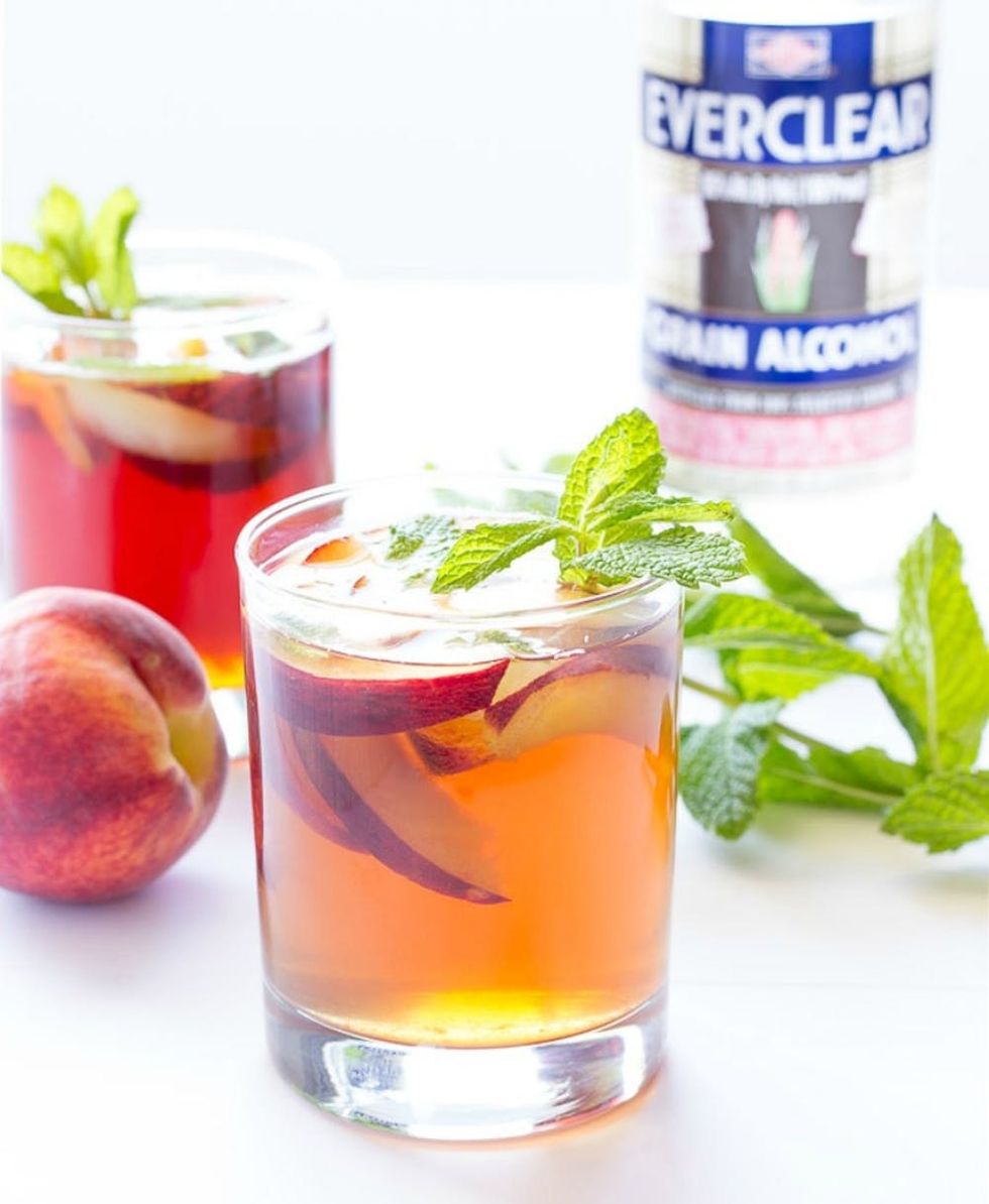 Peach Sweet Tea Cocktail